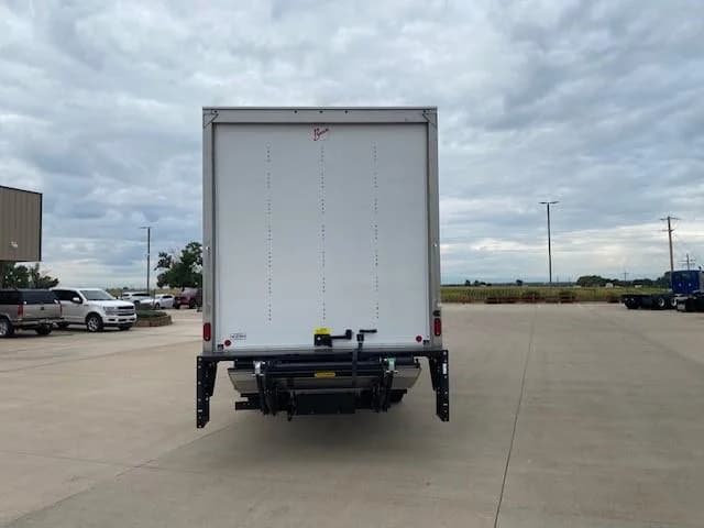 2025 Peterbilt 536 in Greeley, CO — photo 8