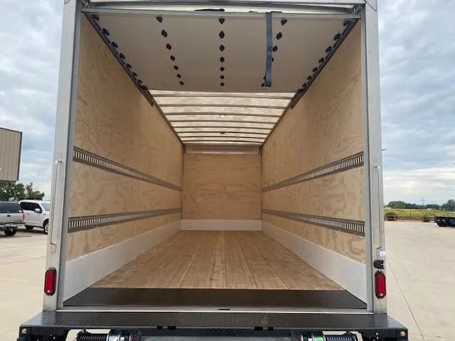 2025 Peterbilt 536 in Greeley, CO — photo 11
