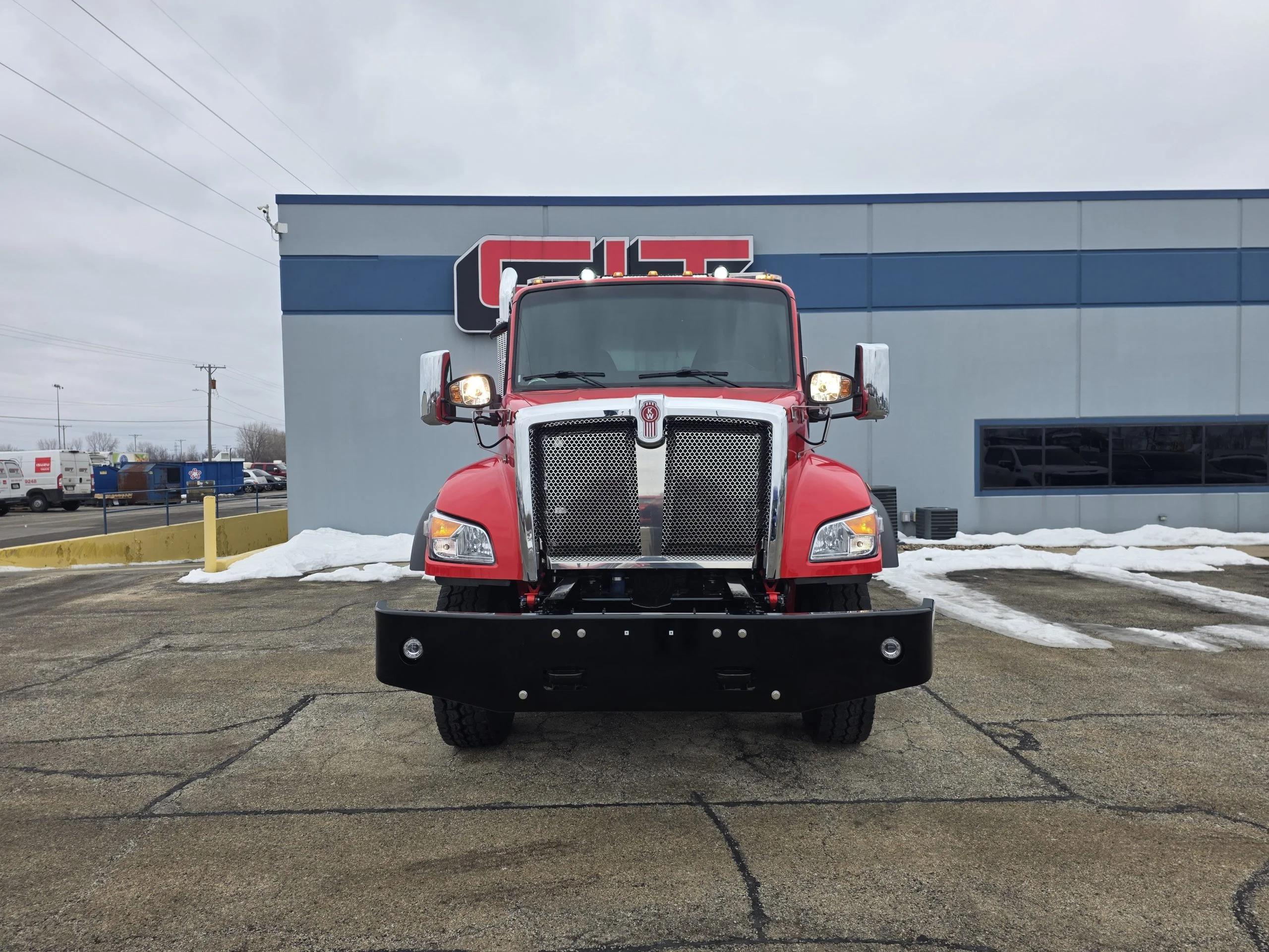 2026 Kenworth T480 in Springfield, IL — photo 2