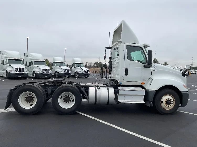 2019 International LT in Concord, NC — photo 8