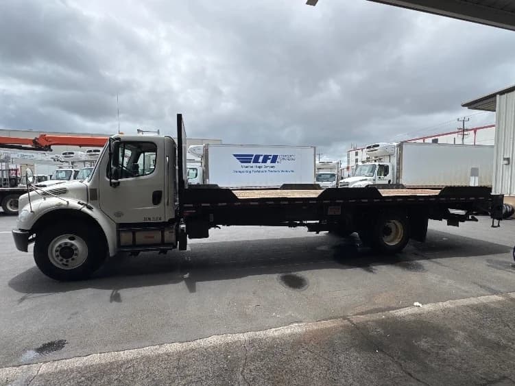 2018 Freightliner M2 106 in Torrance, CA — photo 4