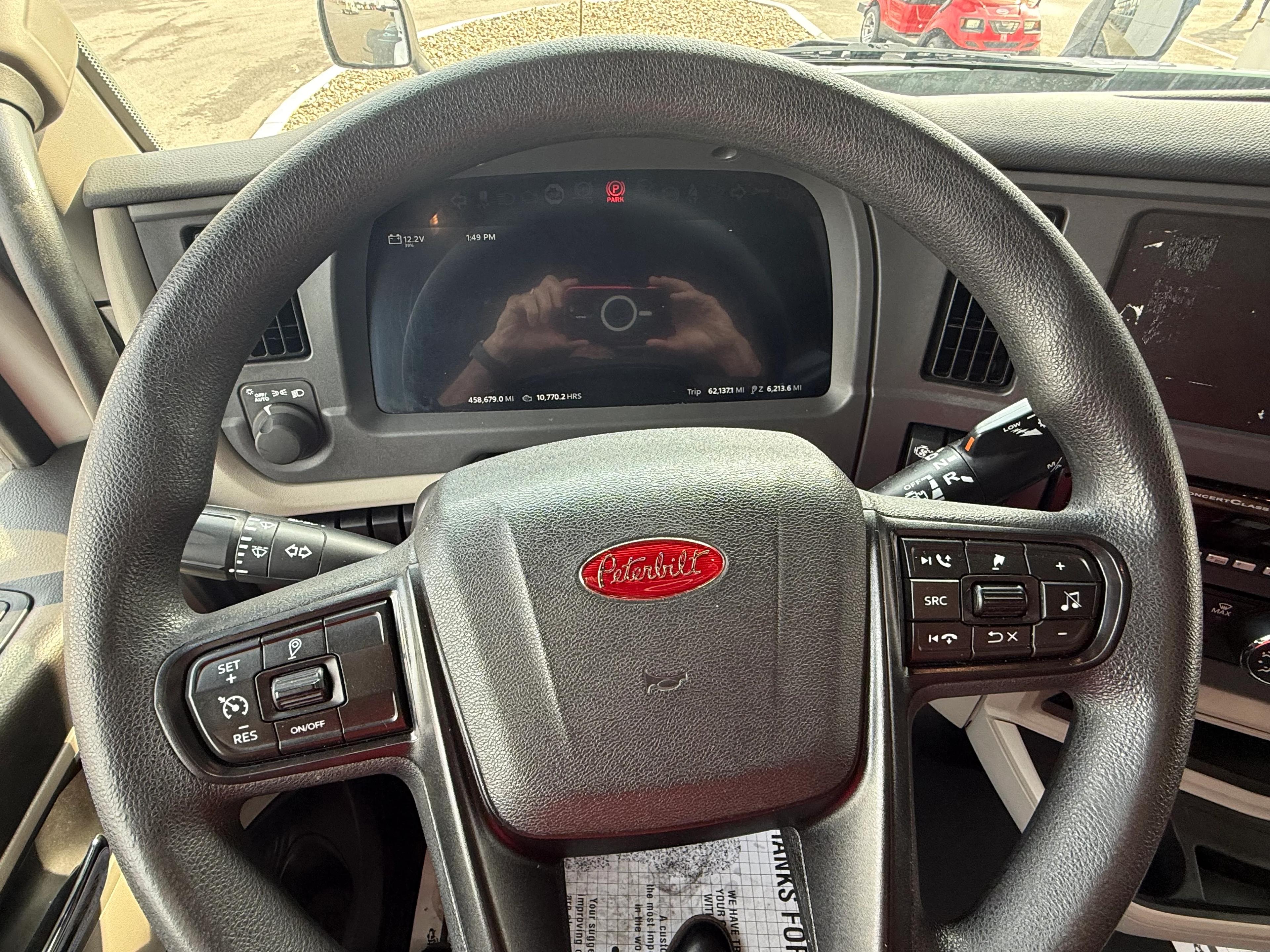 2024 Peterbilt 579 in Evansville, IN — photo 9