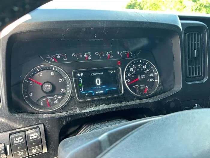 2020 International LT in Laredo, TX — photo 18