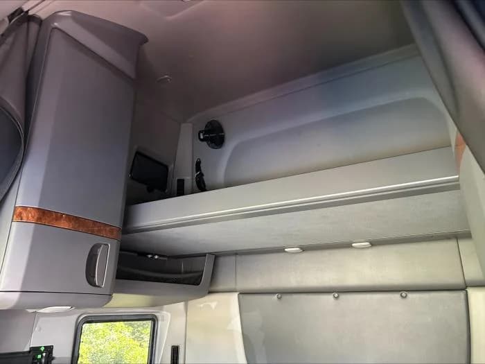 2020 International LT in Laredo, TX — photo 20