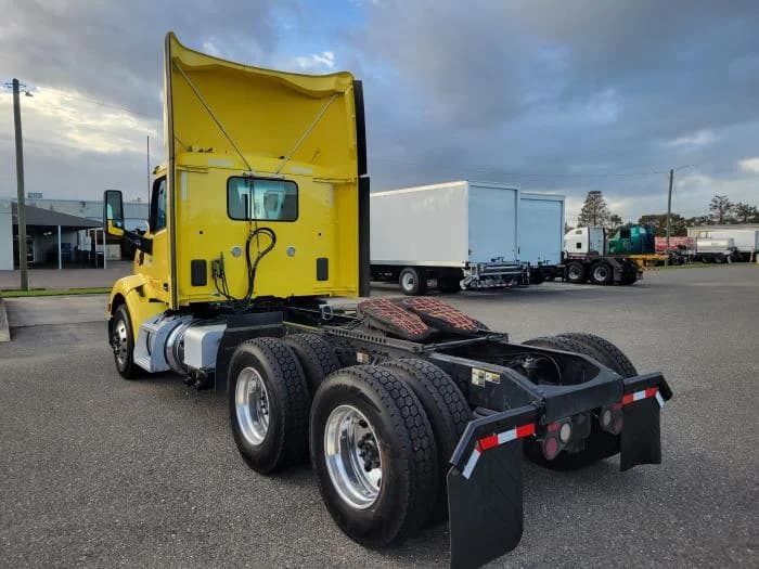 2021 Peterbilt 579 in Jacksonville, FL — photo 10