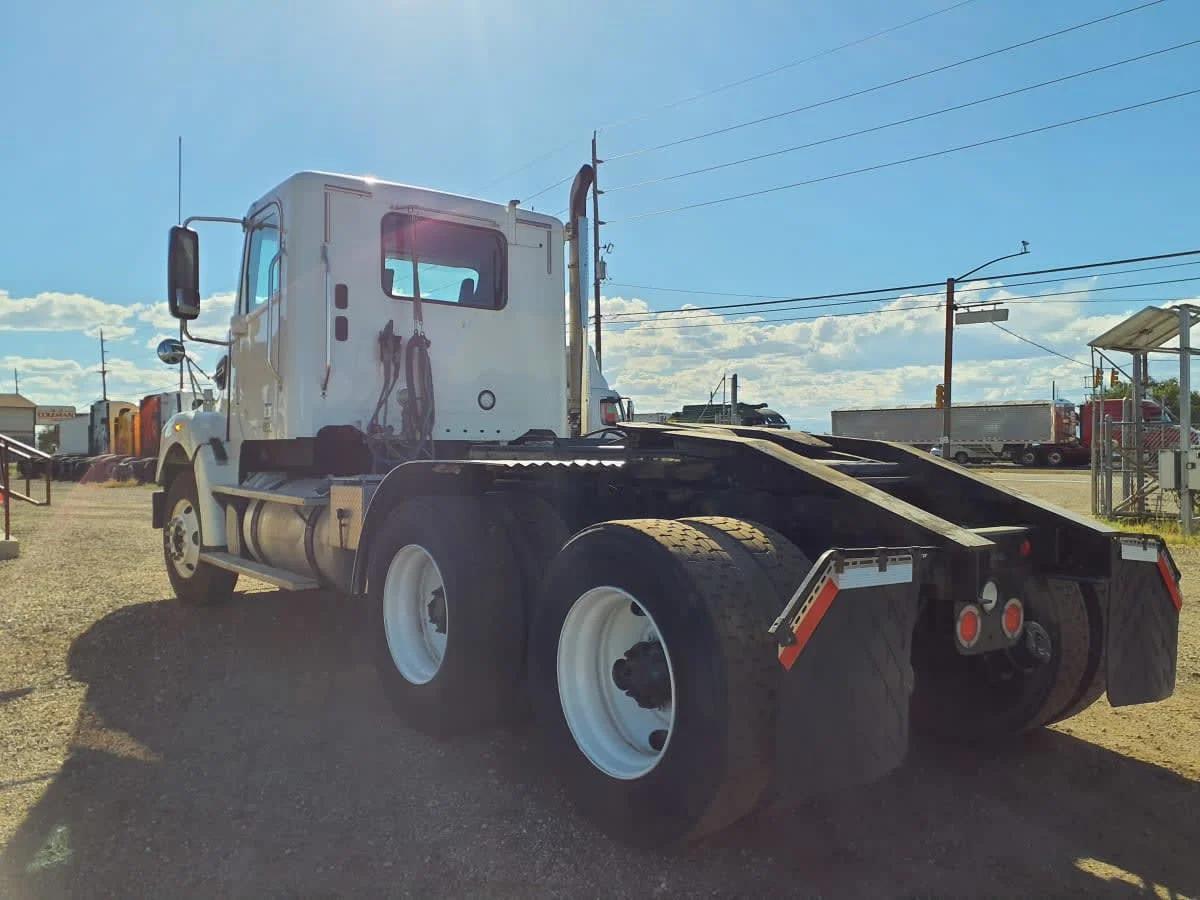 2019 Freightliner 122SD in Commerce City, CO — photo 6