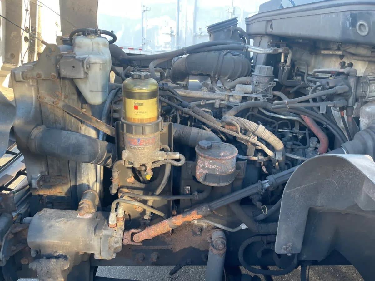 2013 Hino 338 in Farmingdale, NY — photo 9