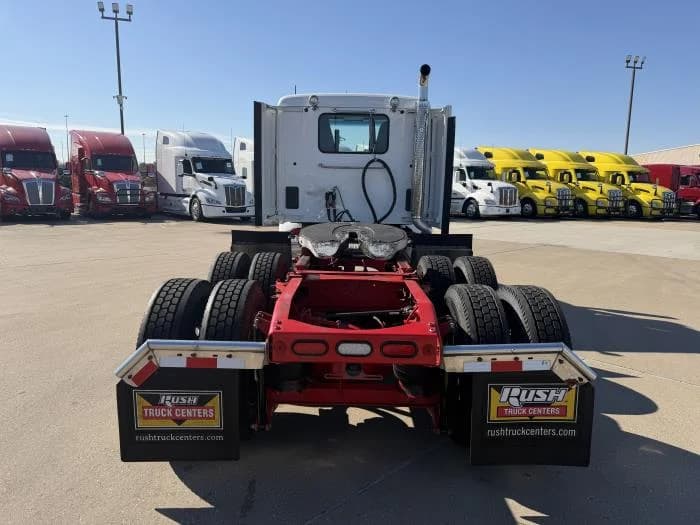 2023 Peterbilt 567 in Houston, TX — photo 5