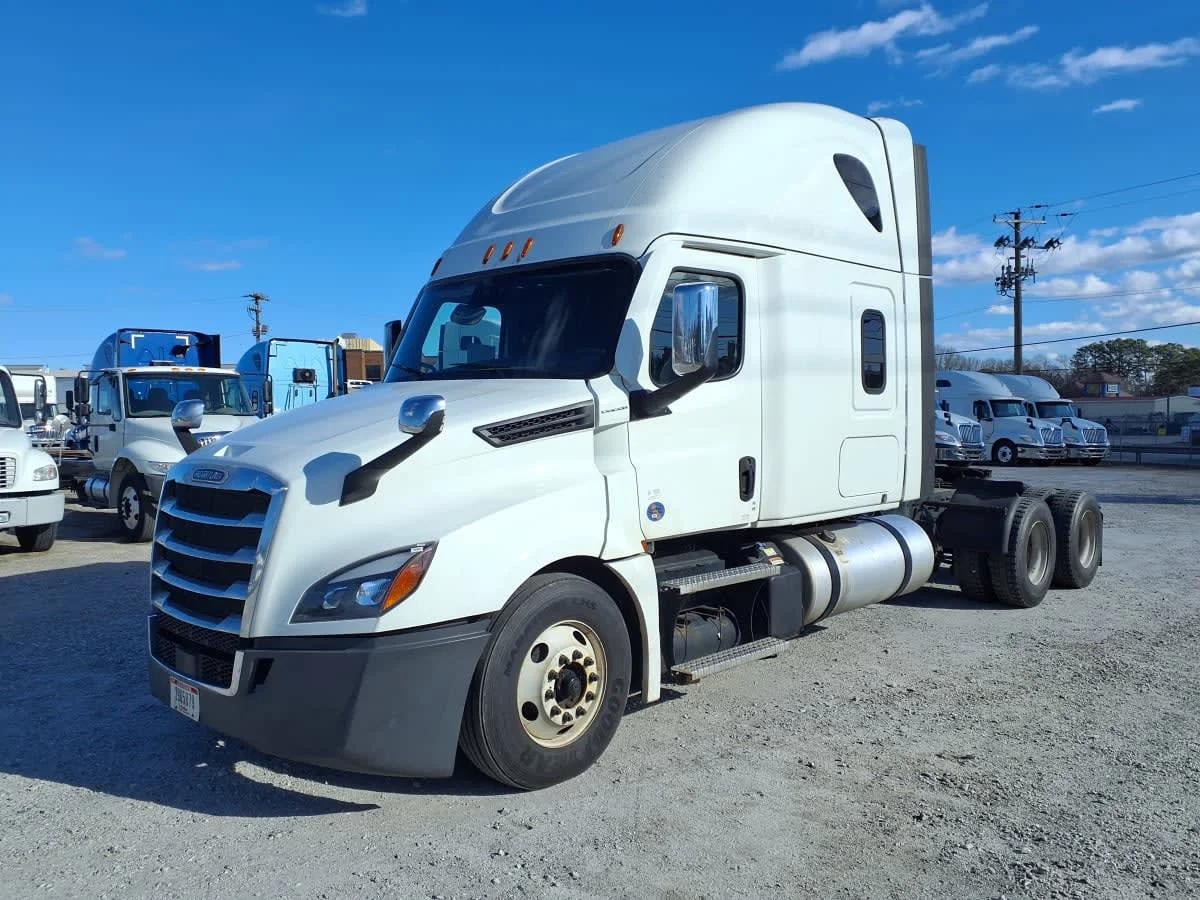 2020 Freightliner Cascadia