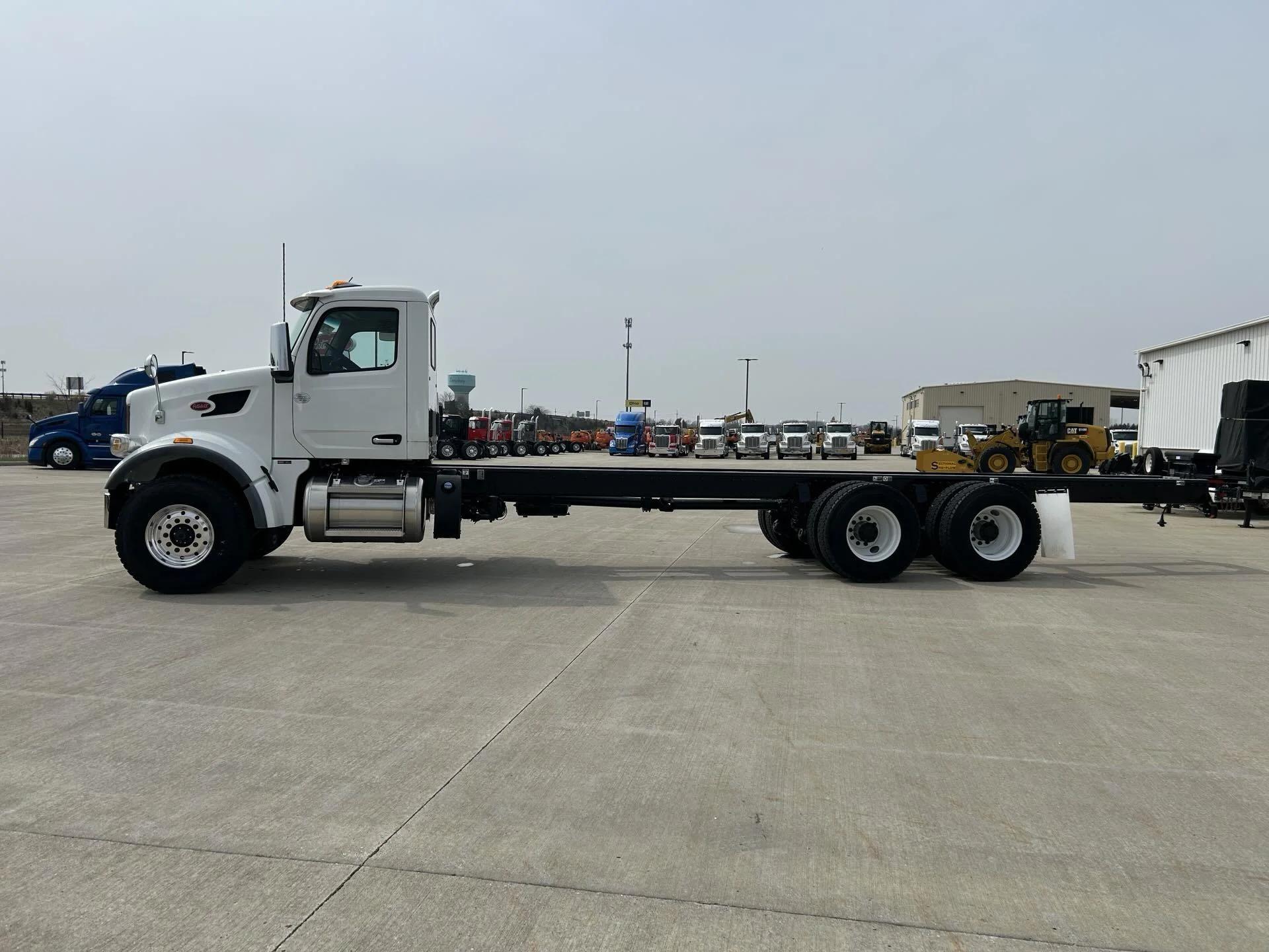 2024 Peterbilt 567 in Perrysburg, OH — photo 4