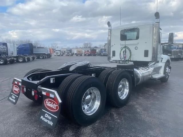 2025 Peterbilt 579 in Findlay, OH — photo 4