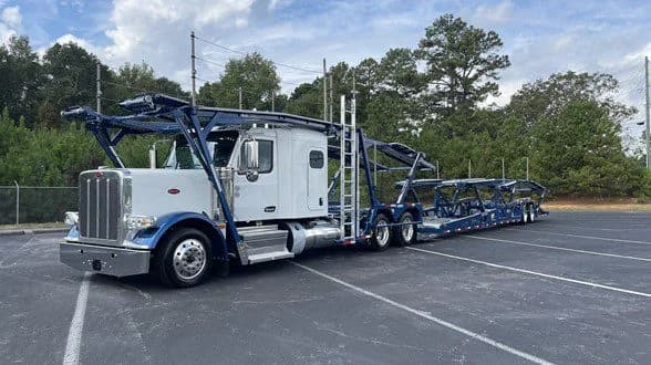 2025 Peterbilt