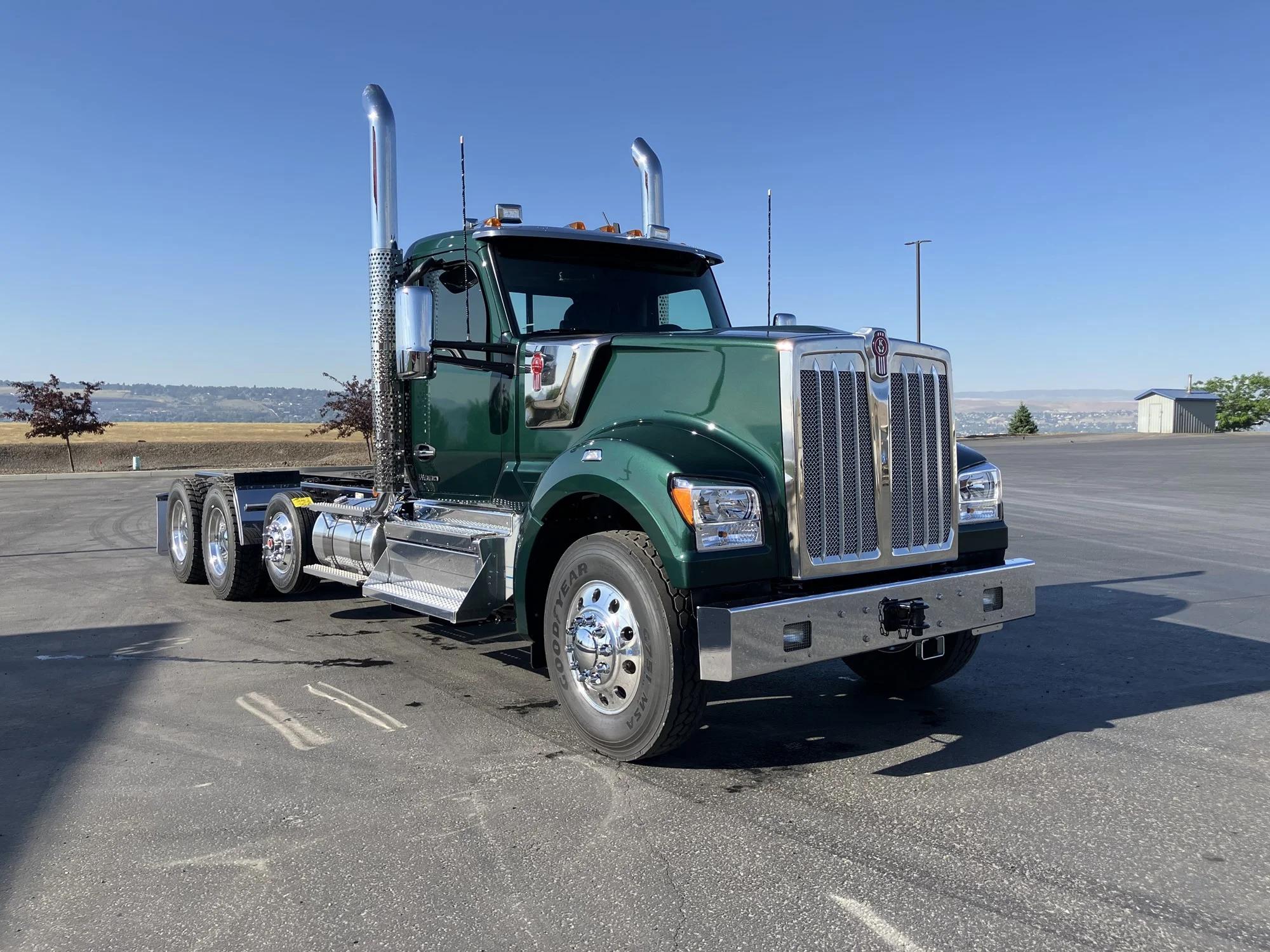 2026 Kenworth W990 in Lewiston, ID, ID — photo 2