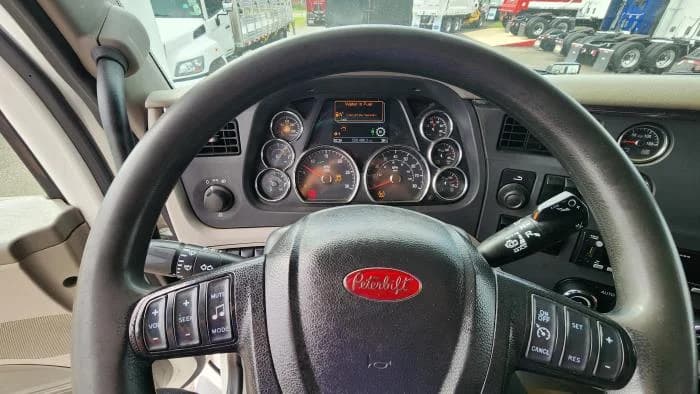 2021 Peterbilt 579 in Lake City, FL — photo 22