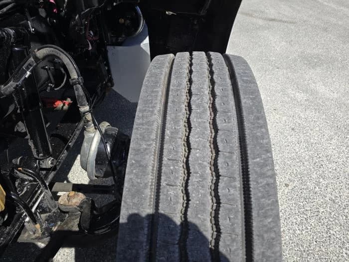 2020 Peterbilt 567 — photo 16
