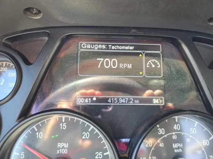2020 Peterbilt 567 — photo 12