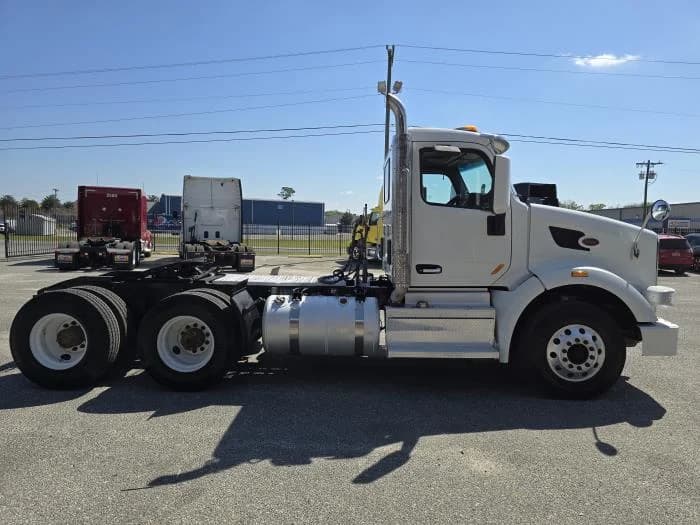 2020 Peterbilt 567 — photo 5