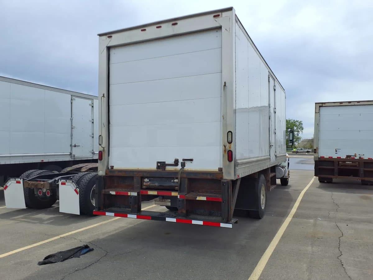 2019 International 4300 in Taylor, MI — photo 6
