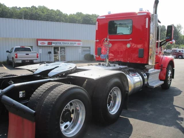 2020 Peterbilt 567 in BUTLER, PA — photo 4