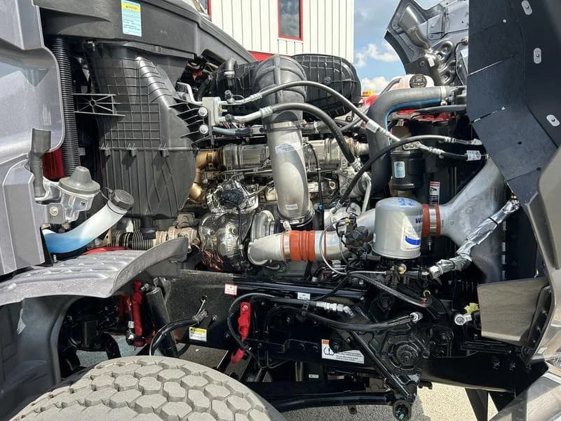 2026 Western Star 49X in Pittsburgh, PA — photo 18