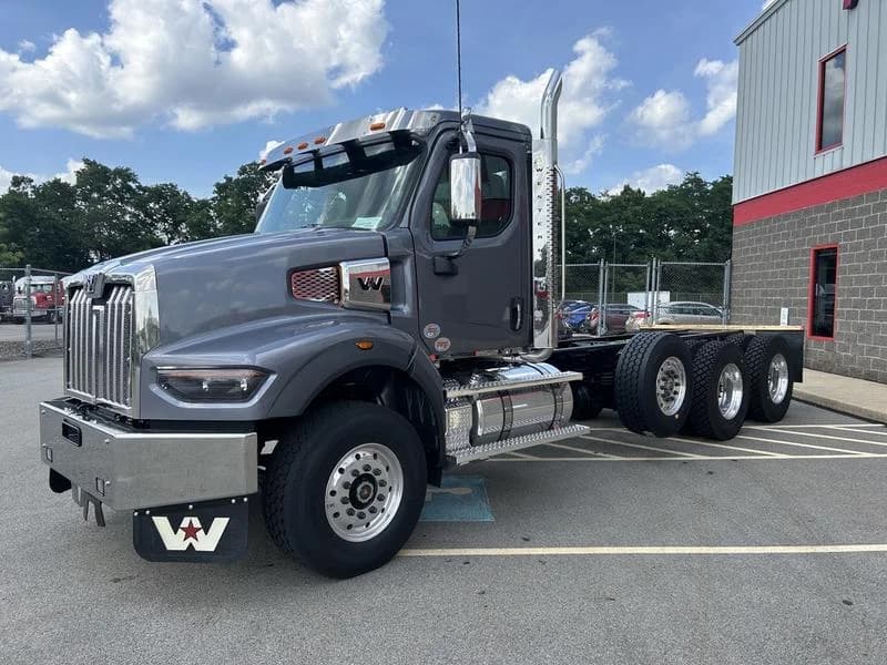 2026 Western Star 49X in Pittsburgh, PA — photo 8