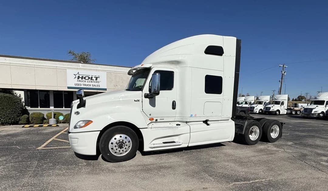 2022 International LT