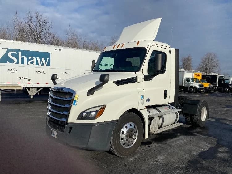 2019 Freightliner Cascadia in Cranbury, NJ — photo 3