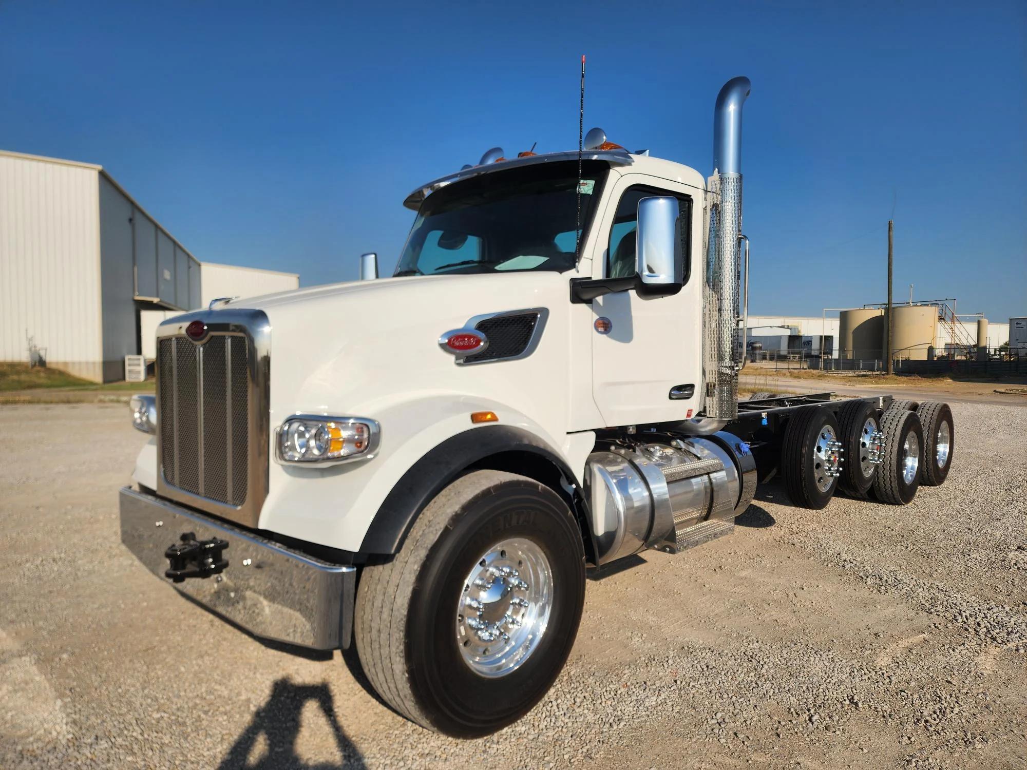 2026 Peterbilt 567