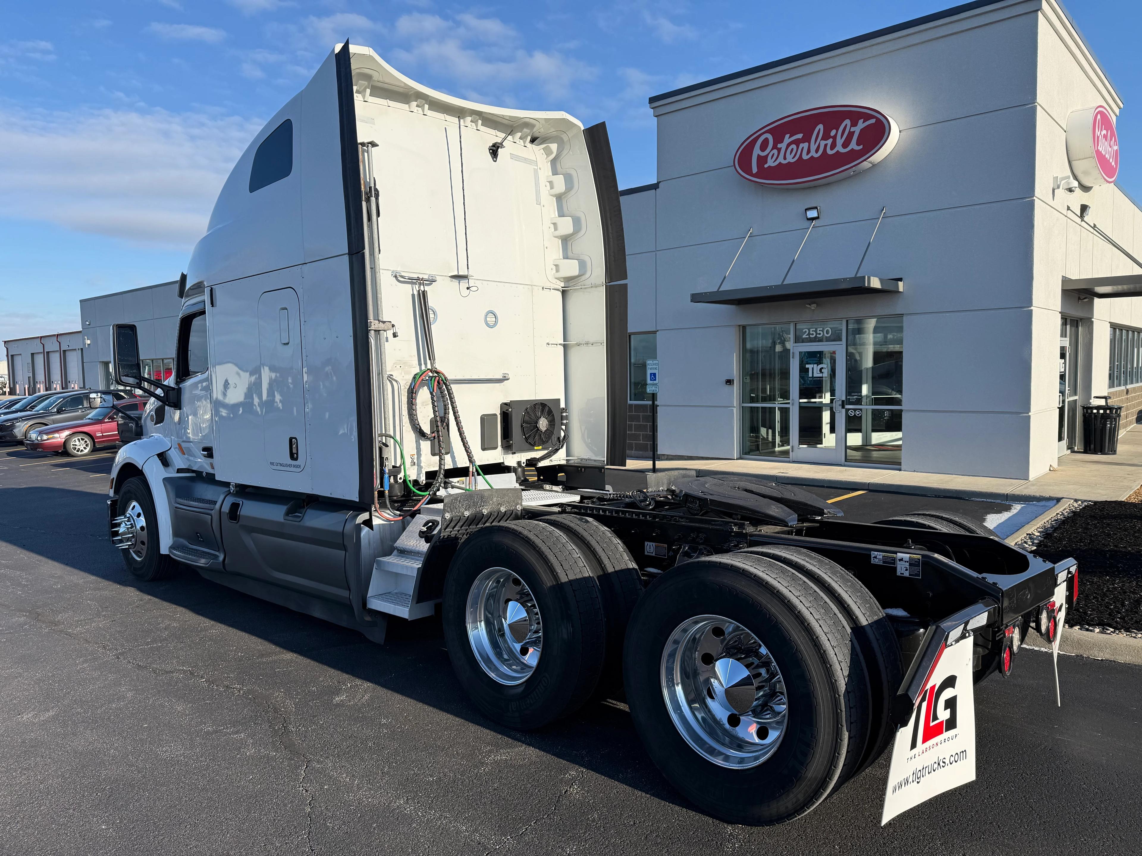 2020 Peterbilt 579 in Cincinnati, OH — photo 3