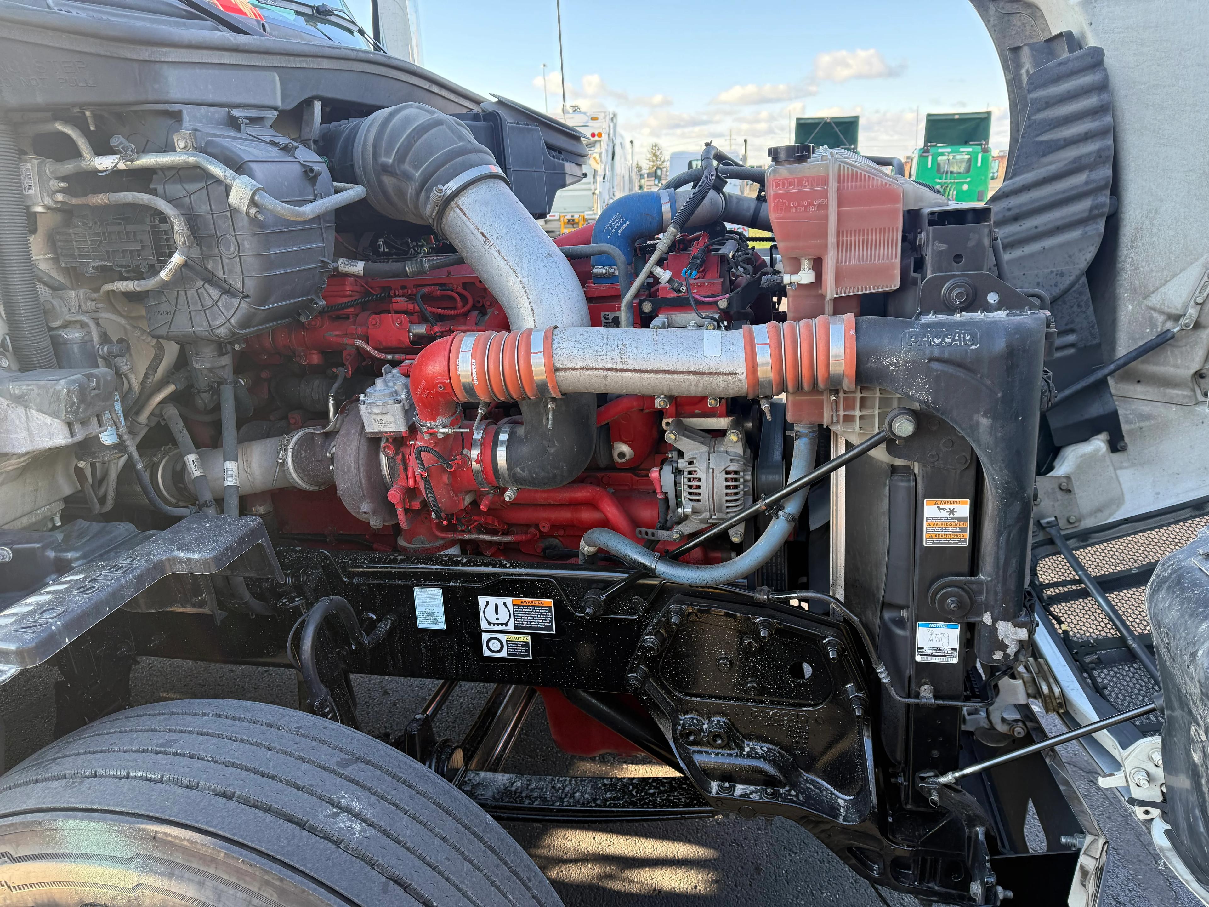 2020 Peterbilt 579 in Cincinnati, OH — photo 10