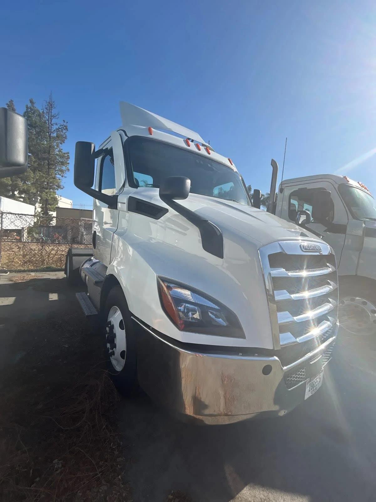 2020 Freightliner Cascadia