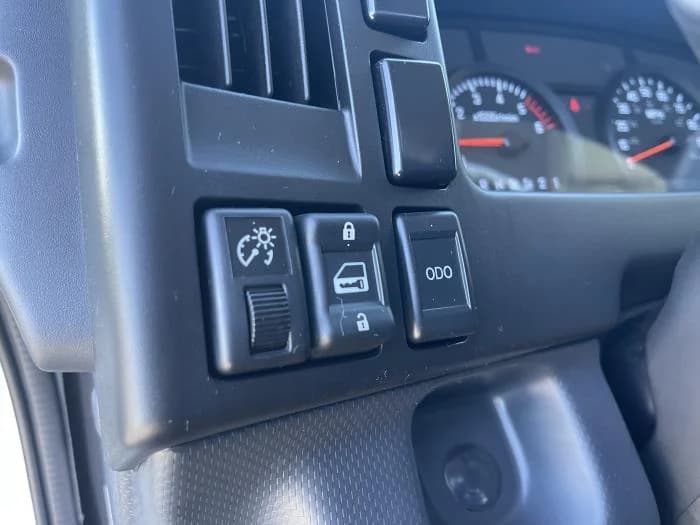 2025 Isuzu NRR in Whittier, CA — photo 17