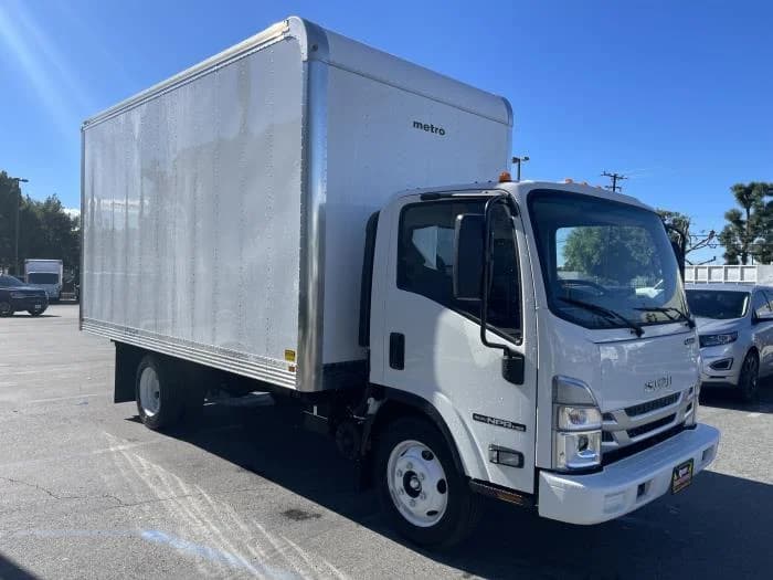 2025 Isuzu NRR in Whittier, CA — photo 6