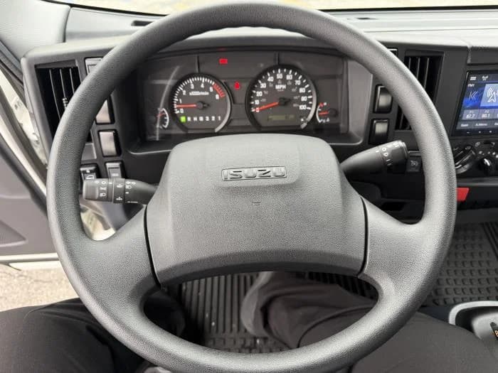 2025 Isuzu NRR in Whittier, CA — photo 20