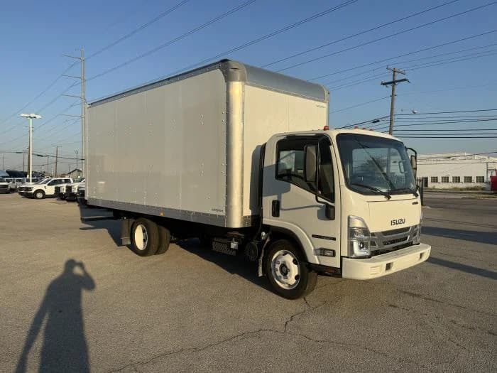 2025 Isuzu NRR in Dallas, TX — photo 11