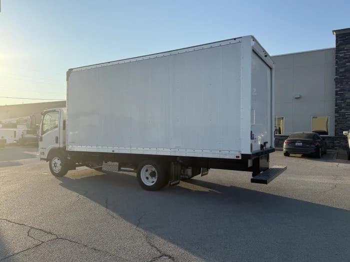 2025 Isuzu NRR in Dallas, TX — photo 15