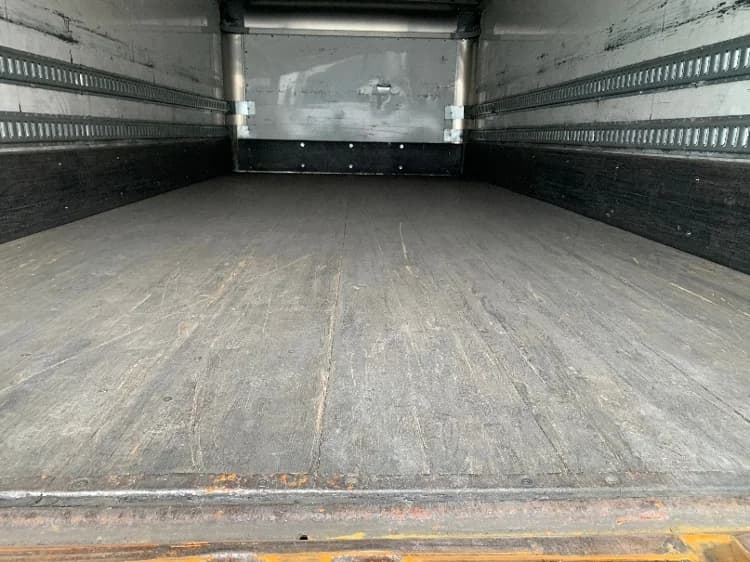 2019 Freightliner M2 106 in Torrance, CA — photo 8