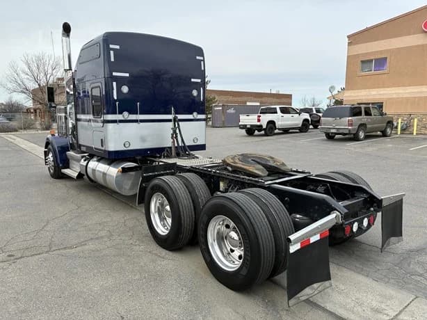 2023 Kenworth W900 in Grand Junction, CO — photo 3