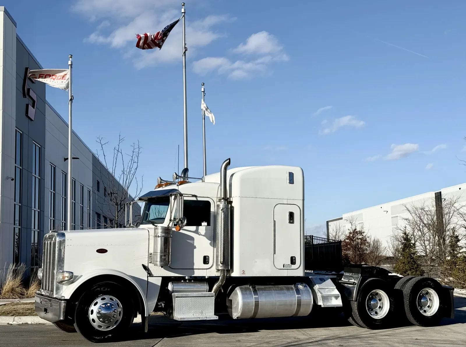 2014 Peterbilt 388
