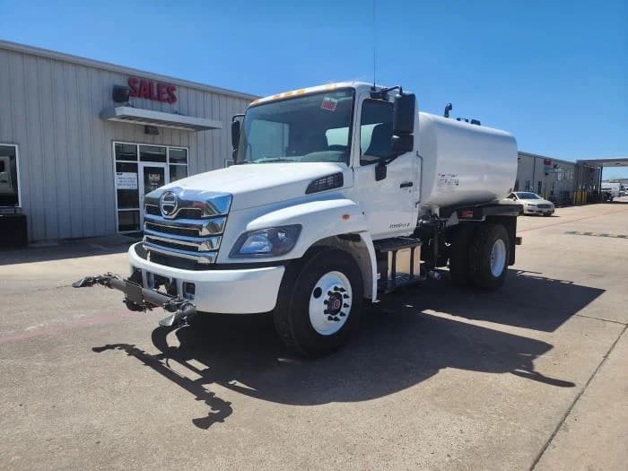 2026 Hino L7 in Houston Northwest, TX — photo 2