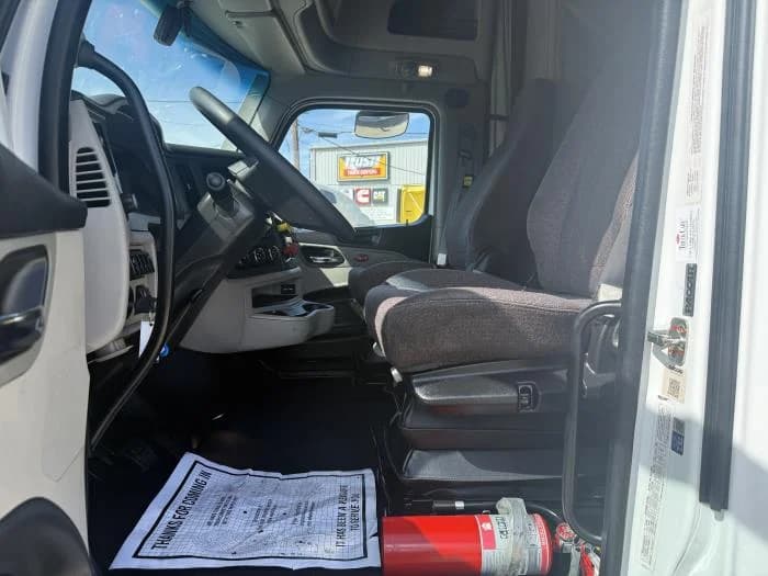 2024 Peterbilt 579 — photo 21