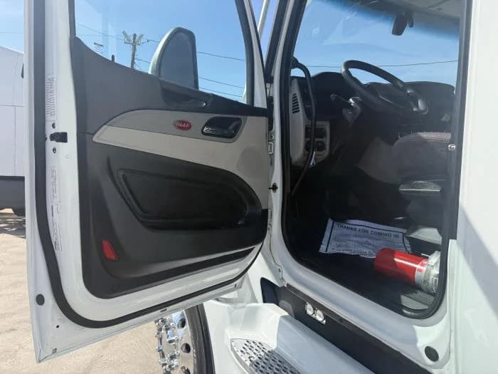 2024 Peterbilt 579 — photo 20