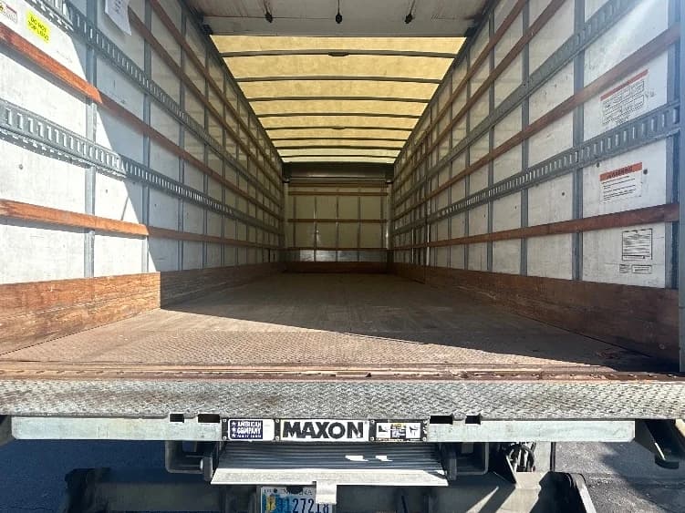 2022 Freightliner M2 106 in Obetz, OH — photo 10