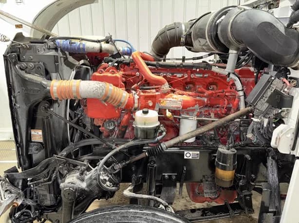 2015 Peterbilt 367 in Hartford, SD — photo 17