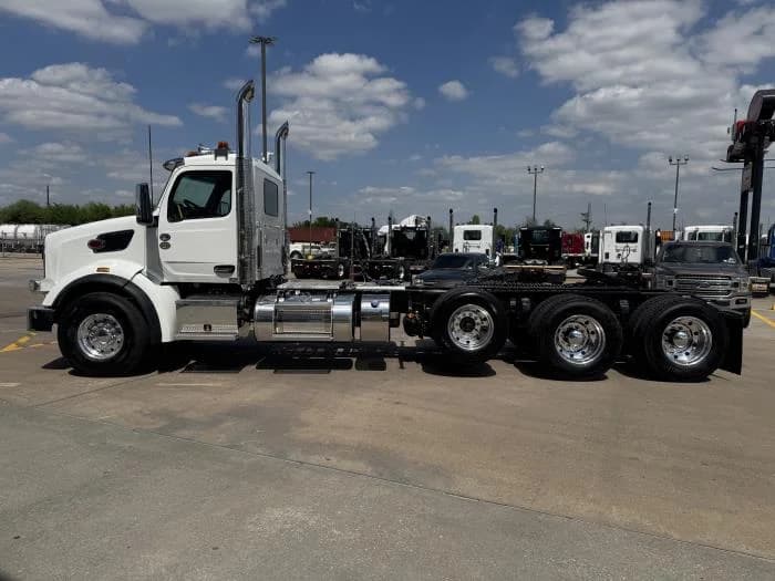 2027 Peterbilt 567 in Houston, TX — photo 5