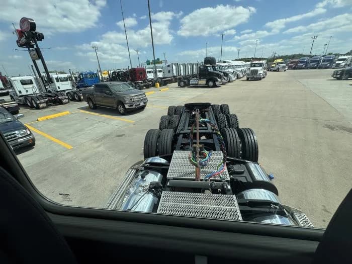 2027 Peterbilt 567 in Houston, TX — photo 22