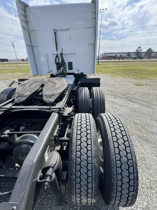 2022 Peterbilt 579 in North Little Rock, AR — photo 10