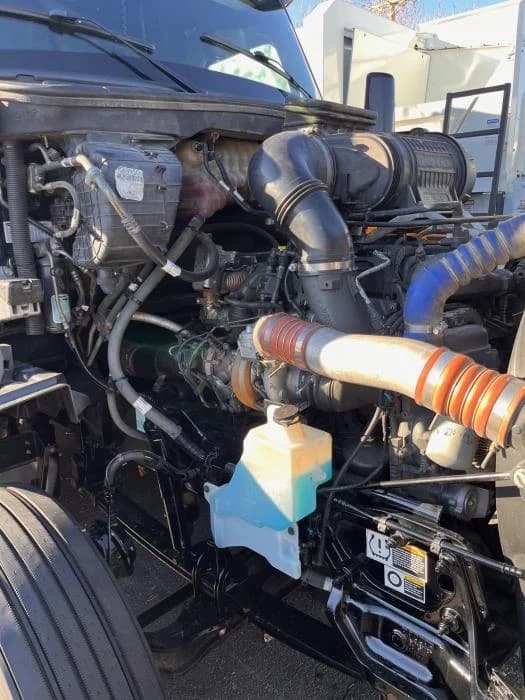 2023 Peterbilt 579 in Albuquerque, NM — photo 12