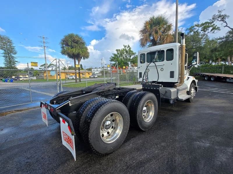 2022 Peterbilt 567 in Fort Lauderdale, FL — photo 16