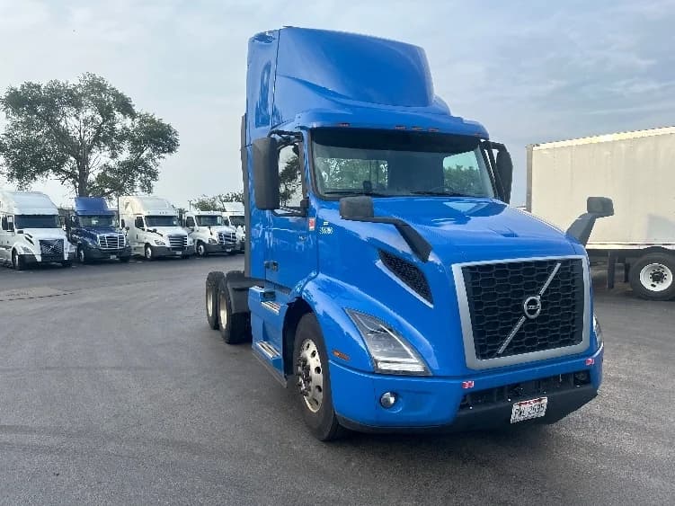 2020 Volvo VNR 640